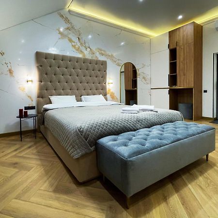 Myfreedom Lux Апартаменти Центр Вул Євгена Чикаленка 33 М Хрещатик Kyiv Exterior photo