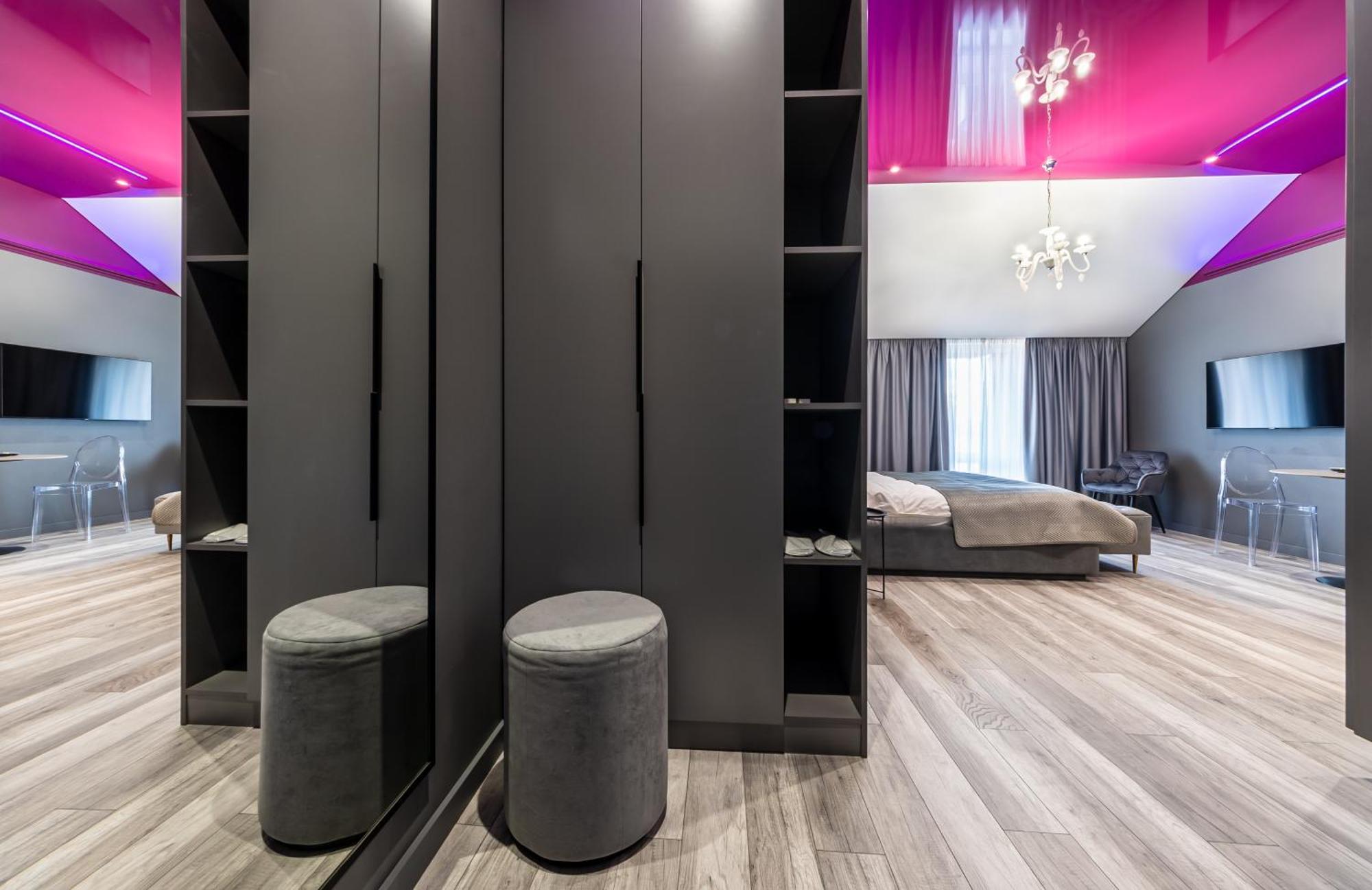 Myfreedom Lux Апартаменти Центр Вул Євгена Чикаленка 33 М Хрещатик Kyiv Exterior photo