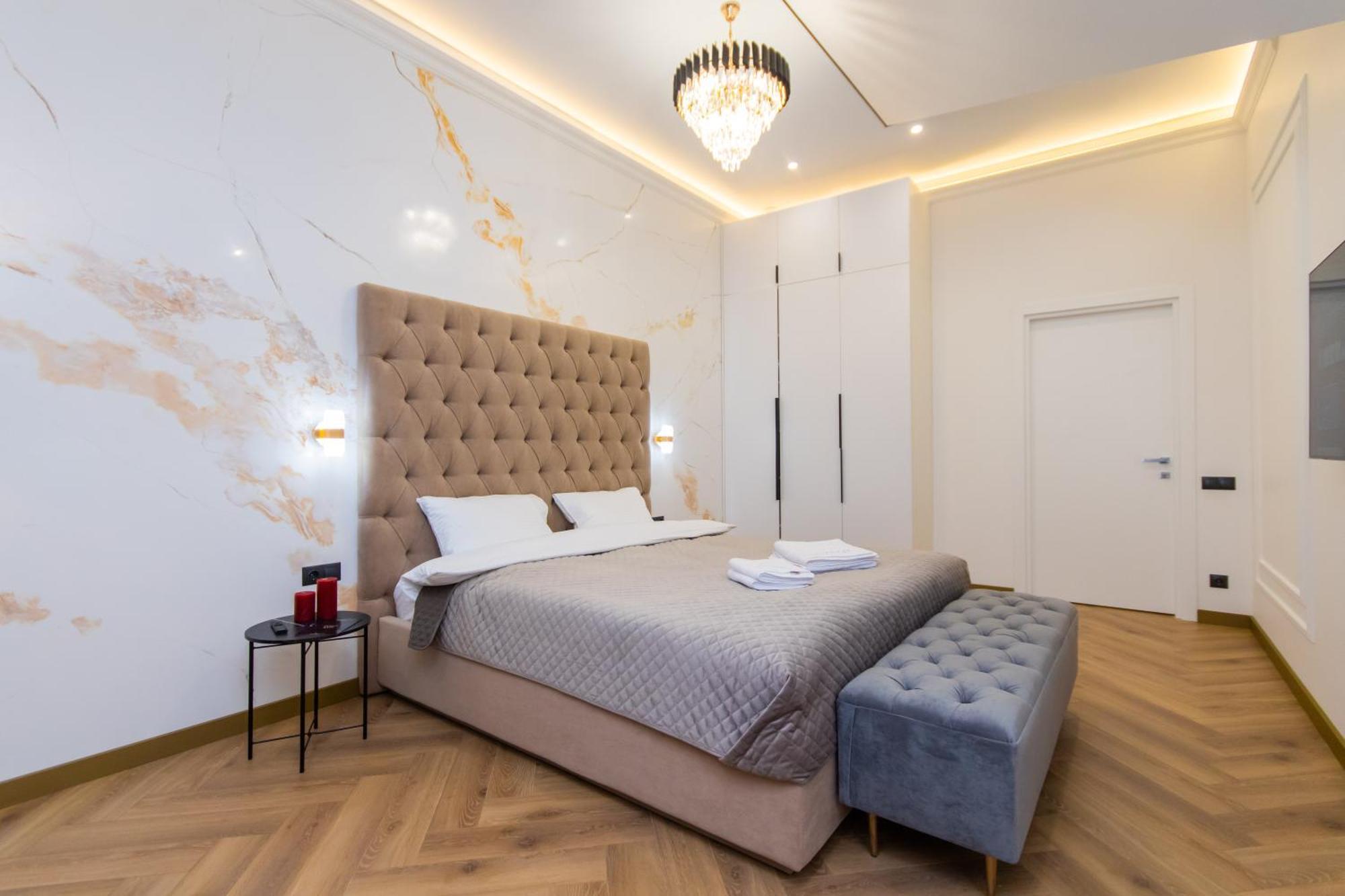 Myfreedom Lux Апартаменти Центр Вул Євгена Чикаленка 33 М Хрещатик Kyiv Exterior photo