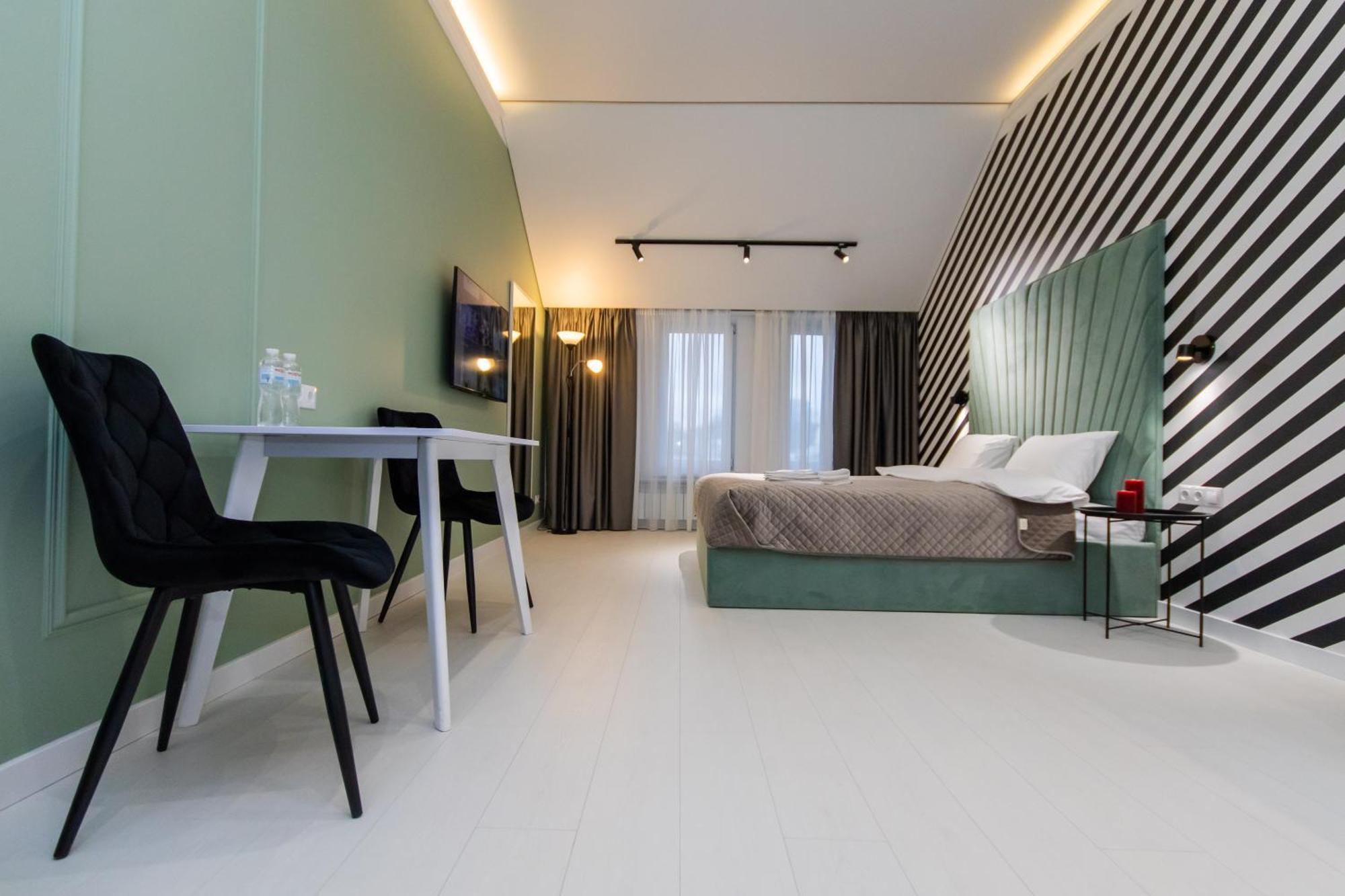 Myfreedom Lux Апартаменти Центр Вул Євгена Чикаленка 33 М Хрещатик Kyiv Exterior photo