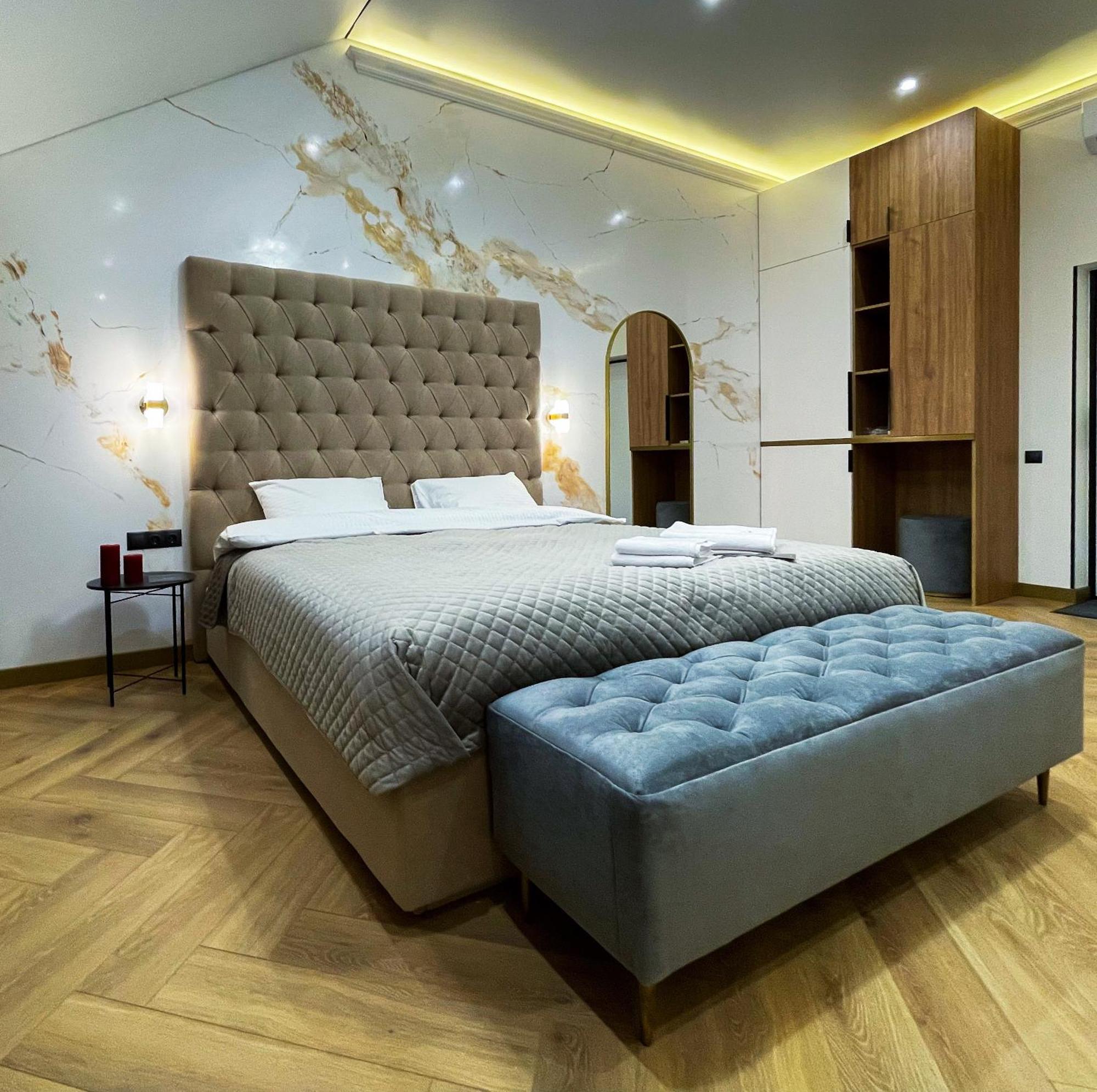 Myfreedom Lux Апартаменти Центр Вул Євгена Чикаленка 33 М Хрещатик Kyiv Exterior photo